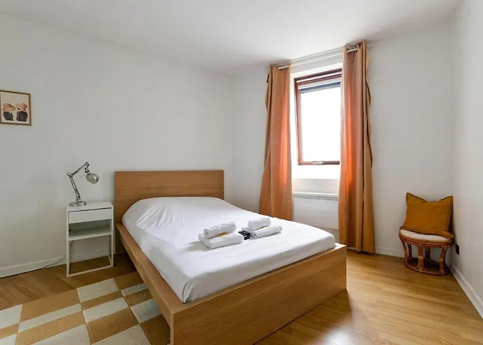 Cosy 3Ch Lumineux, Central & Calme, 8 Pers *