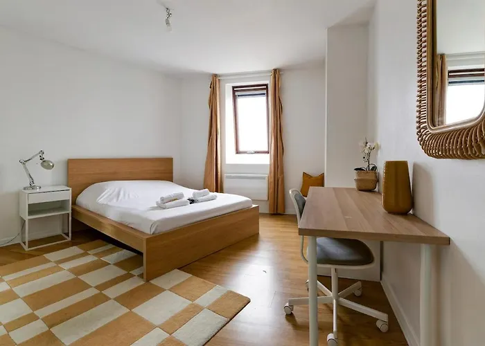 Cosy 3Ch Lumineux, Central & Calme, 8 Pers Reims