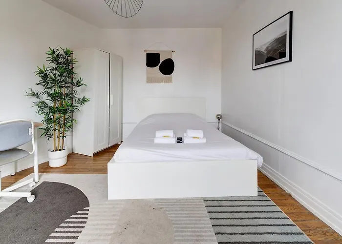 Cosy 3ch lumineux, central&calme, 8 pers Reims