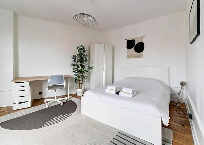 Cosy 3Ch Lumineux, Central & Calme, 8 Pers * Reims